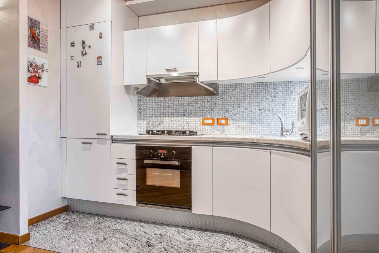 Joivy Vibrant Flat With Balcony Apartment *