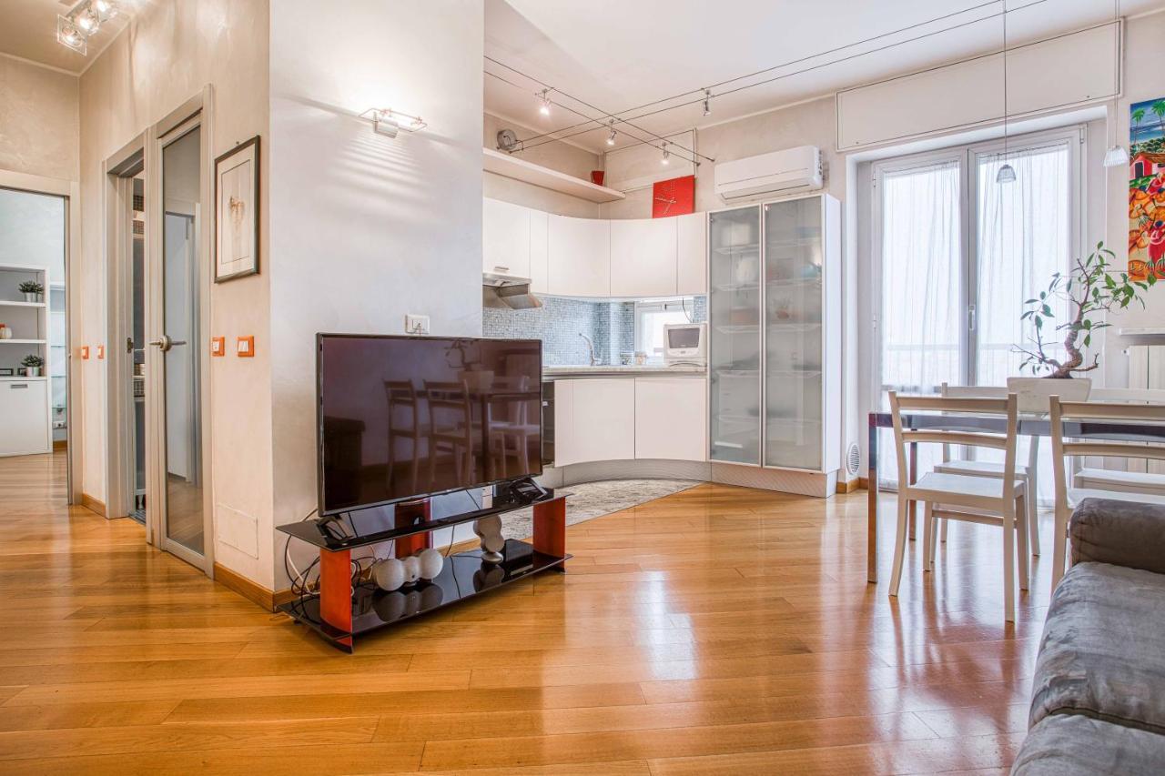 Joivy Vibrant Flat With Balcony Apartment *