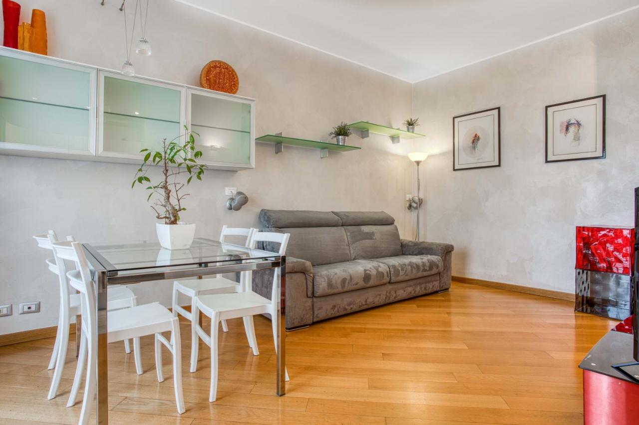Joivy Vibrant Flat With Balcony Mailand