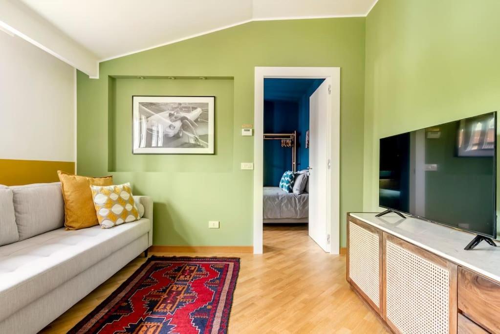 The Color-block House Apartment *