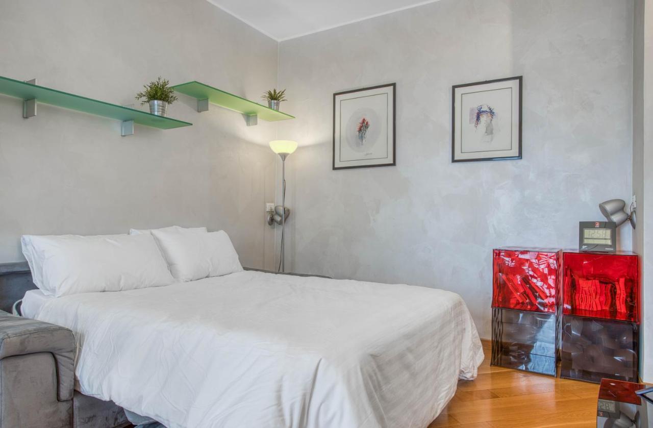 Joivy Vibrant Flat With Balcony Apartment *