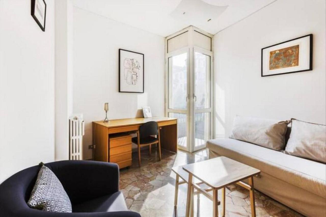 Leilighet Porta Romana Comfortable Flat Con Balcone Milano