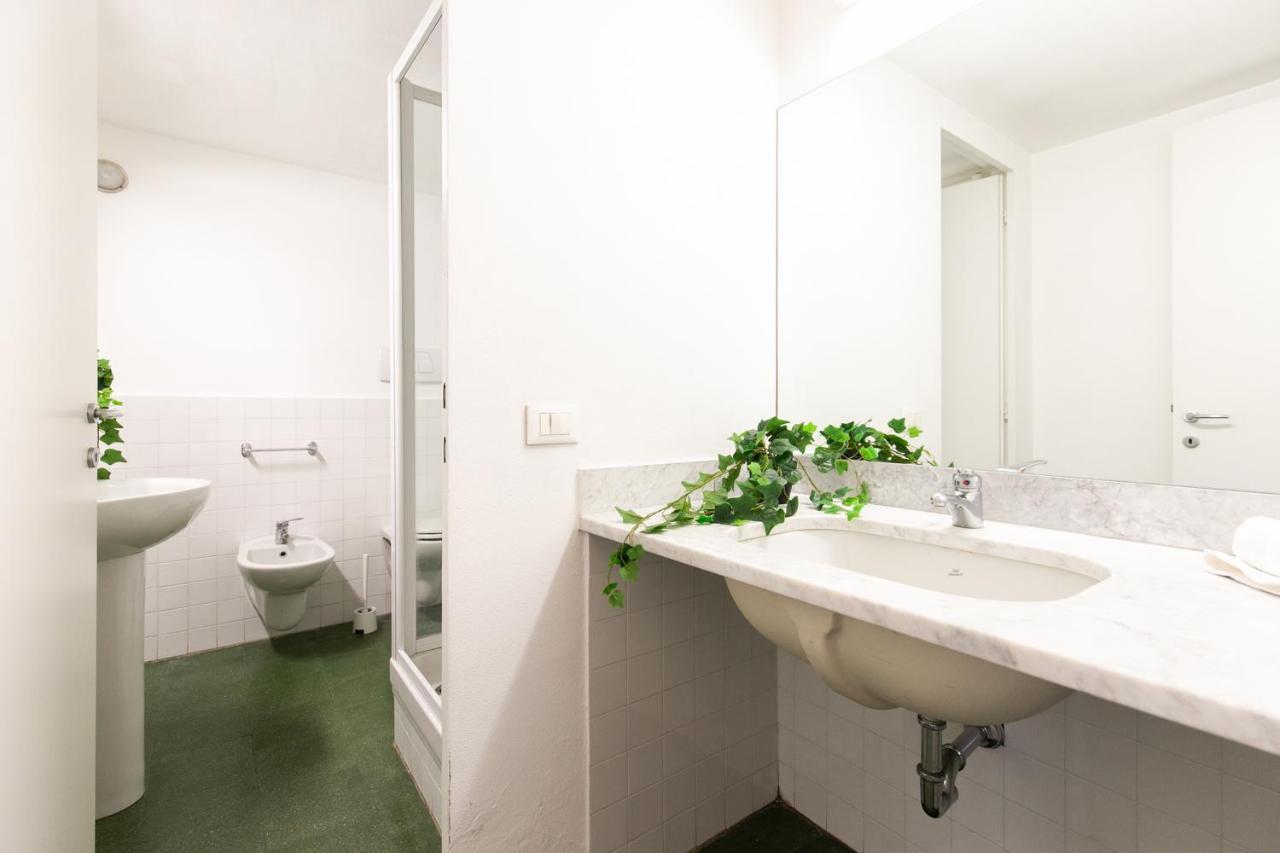 Urban Loft 25 *