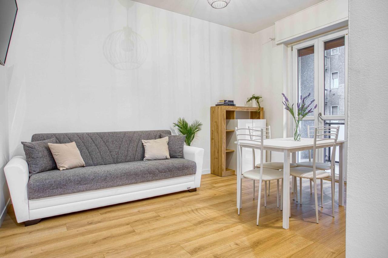 Joivy Warm And Inviting Flat With Balcony Milano