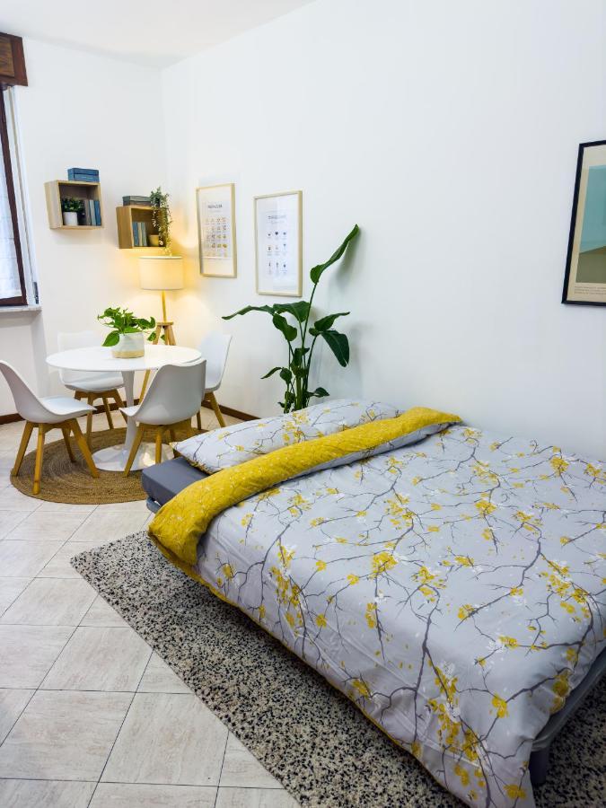 Litta's Flat In Affori - 3 Mins Walk From Mm3 Milano