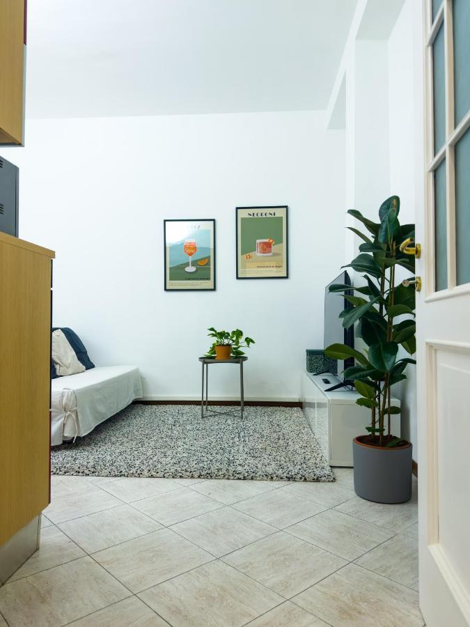 Litta's Flat In Affori - 3 Mins Walk From Mm3 Milano