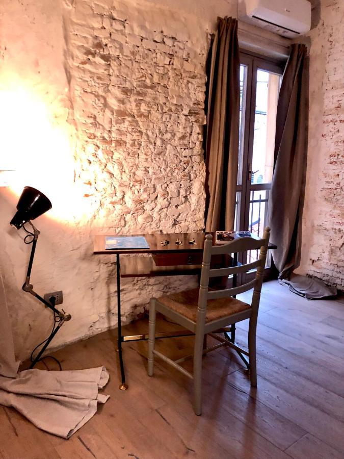 Charming And Design Attic Loft In Coolest Area Navigli Ticinese