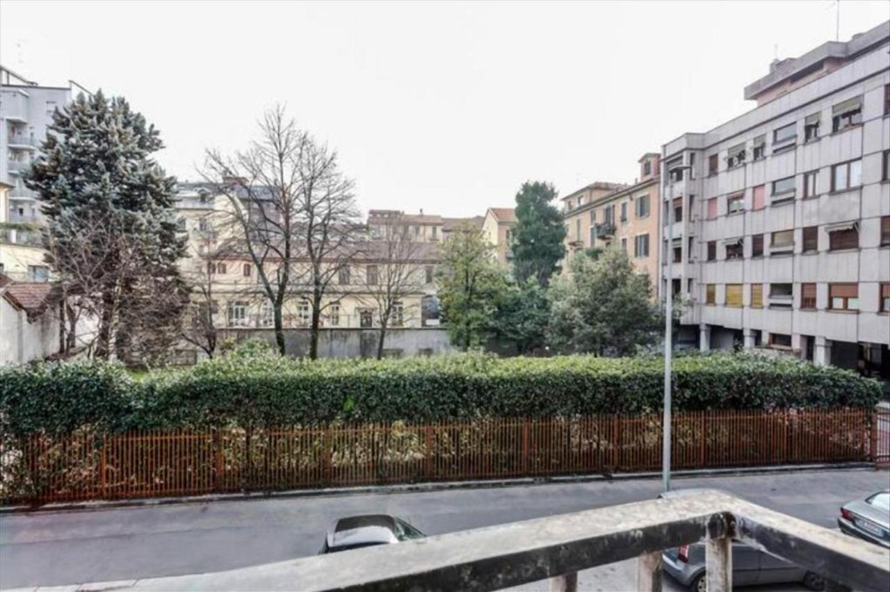 Leilighet Porta Romana Comfortable Flat Con Balcone Milano