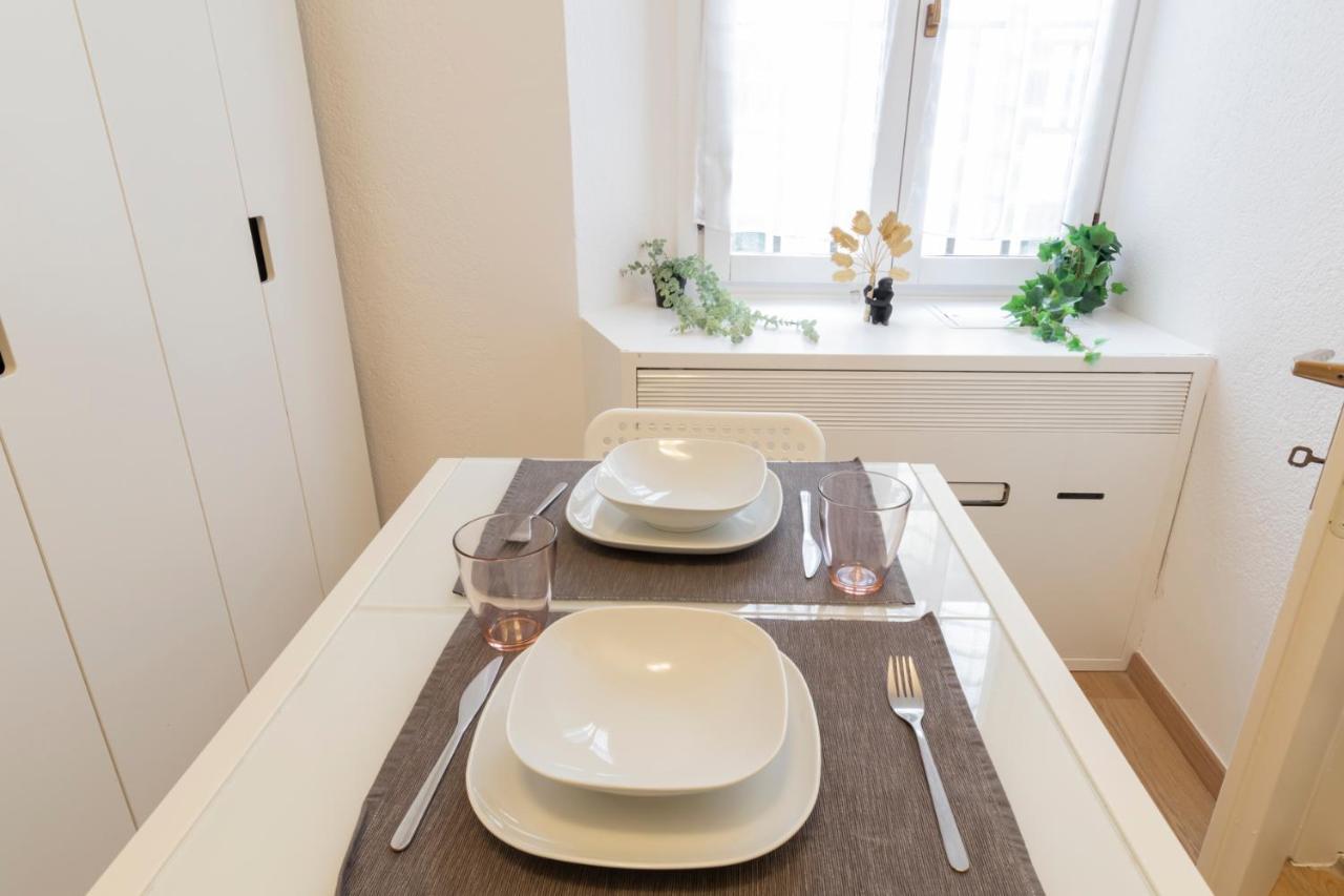 Apartment I Host - Alessi 10 *