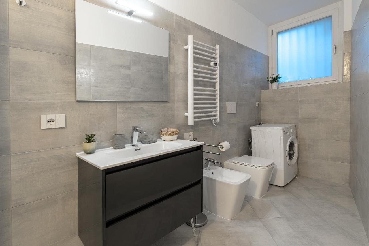 Sansiro-duomo, Exclusive Apartment, Wifi & Netflix * Mailand