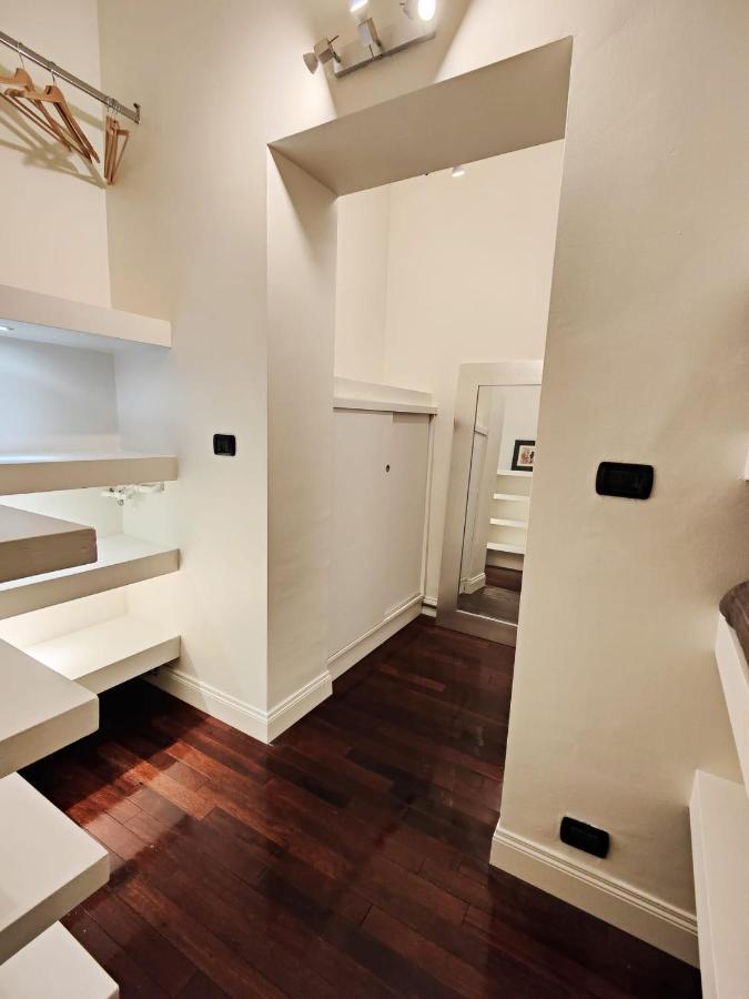 Lejlighed Designed Pop 2 Bedrooms, 2 Baths In Center - Wifi, Ac, Steps From Subway M1 And M2, Station And Airport Connected Milano