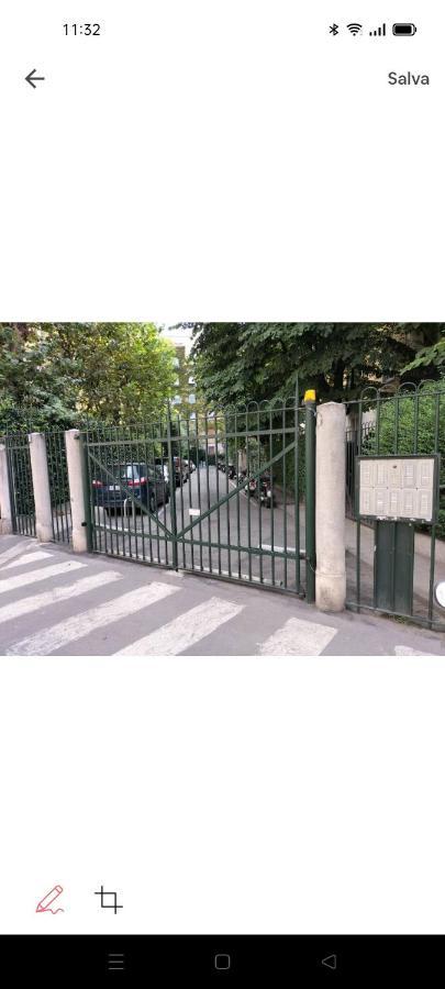 Stanza Nr 4 In Incantevole In Zona Solari Milan