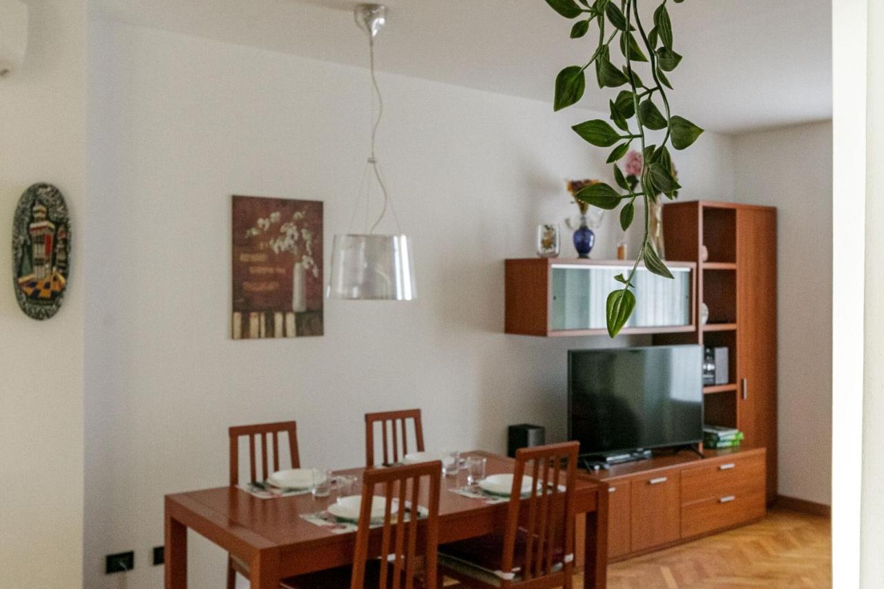 Mac Mahon - Two Bedrooms * Milano