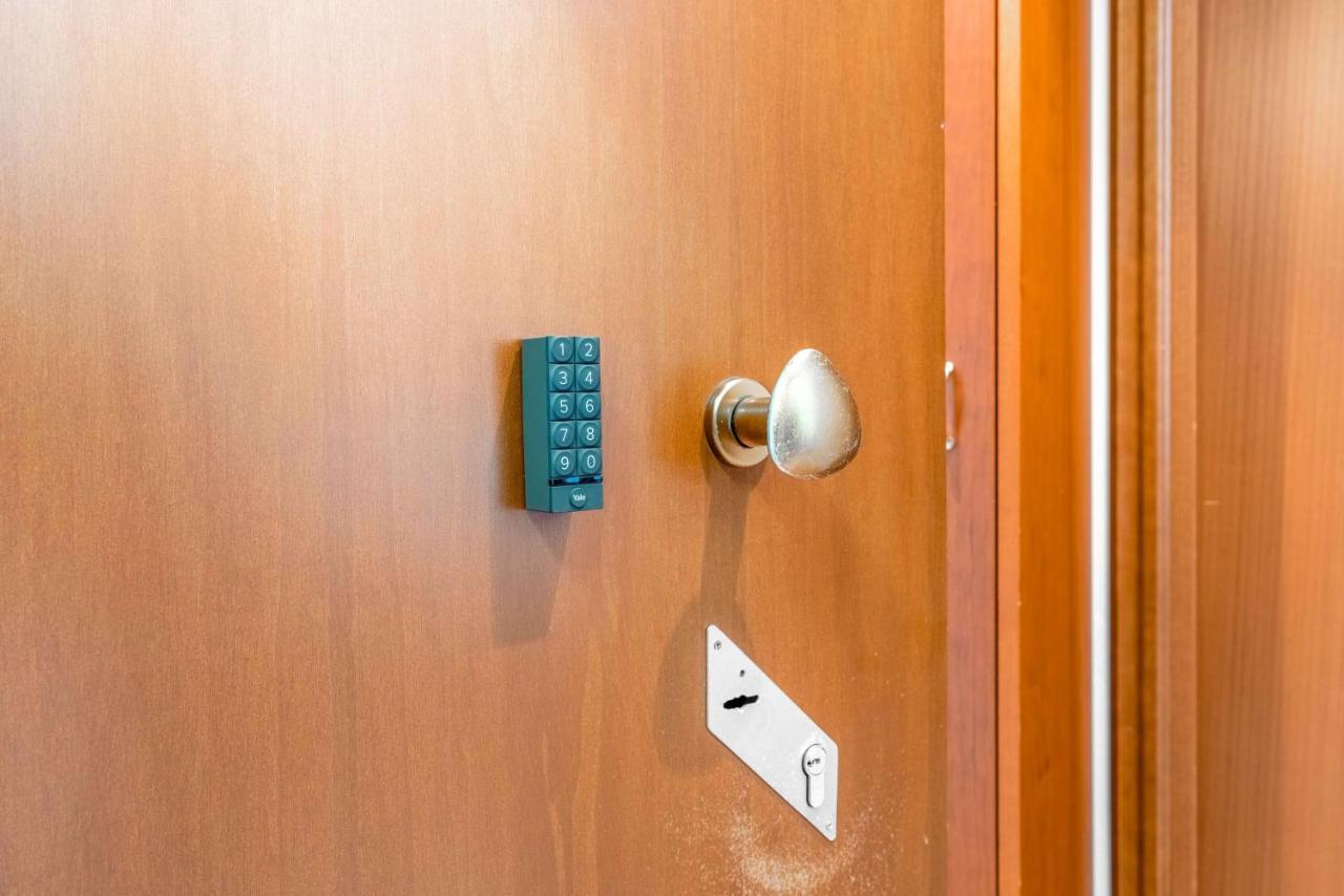 Zona Navigli - Smart House Con Tv 50 E Fast Wifi Leilighet *