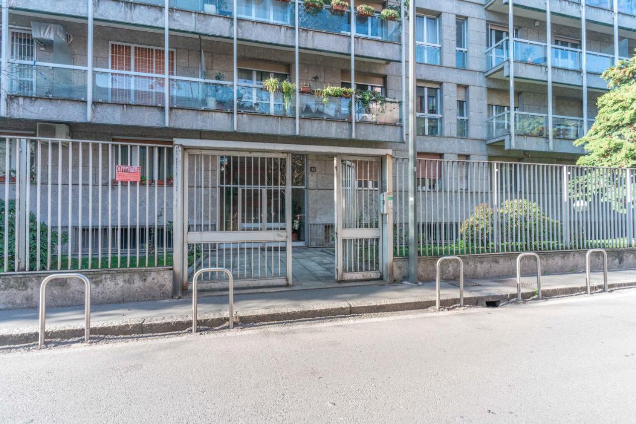 Zona Navigli - Smart House Con Tv 50 E Fast Wifi Leilighet