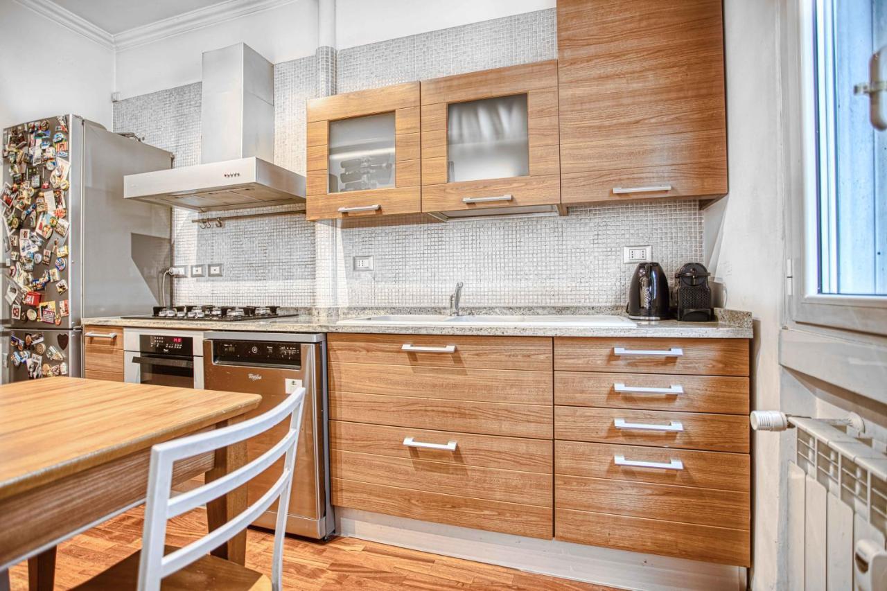 Altido Lovely Flat With Balcony