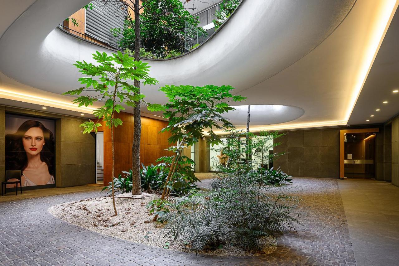 Business & Luxury - Monte16 Milaan