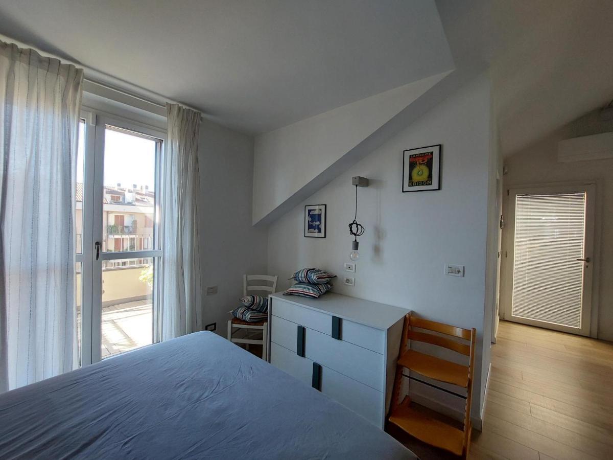 Mansarda Olgiati Zona Navigli Lejlighed Milano