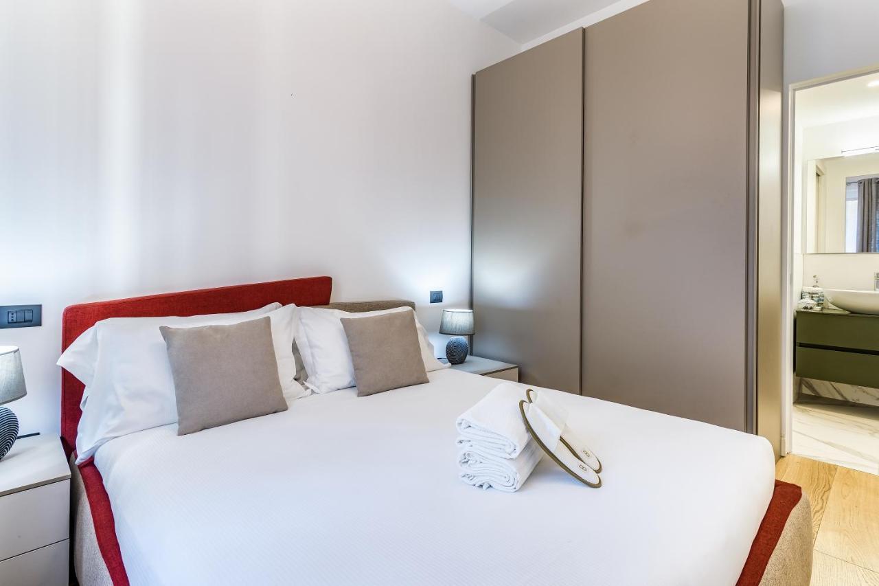 Beplace In San Babila Apartment