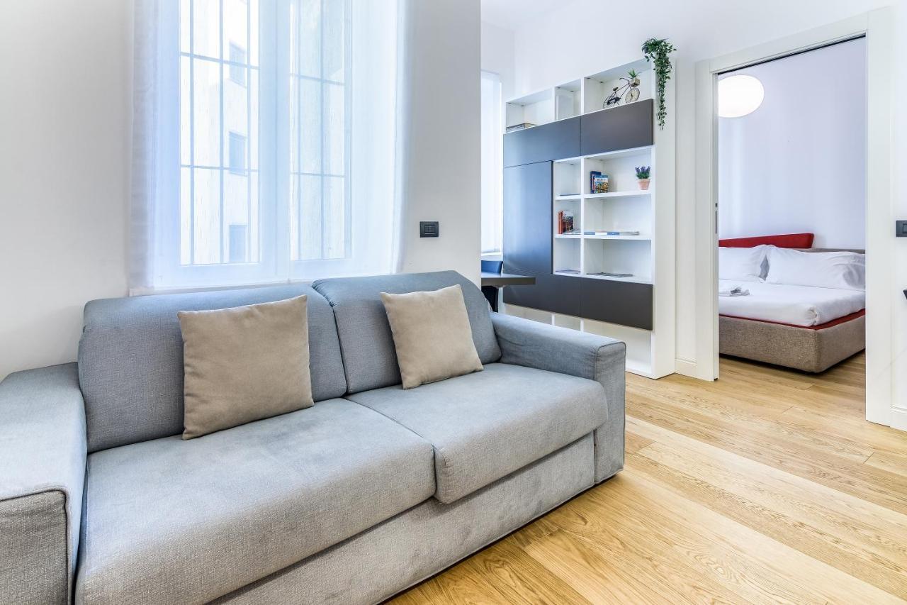 Apartment Beplace In San Babila