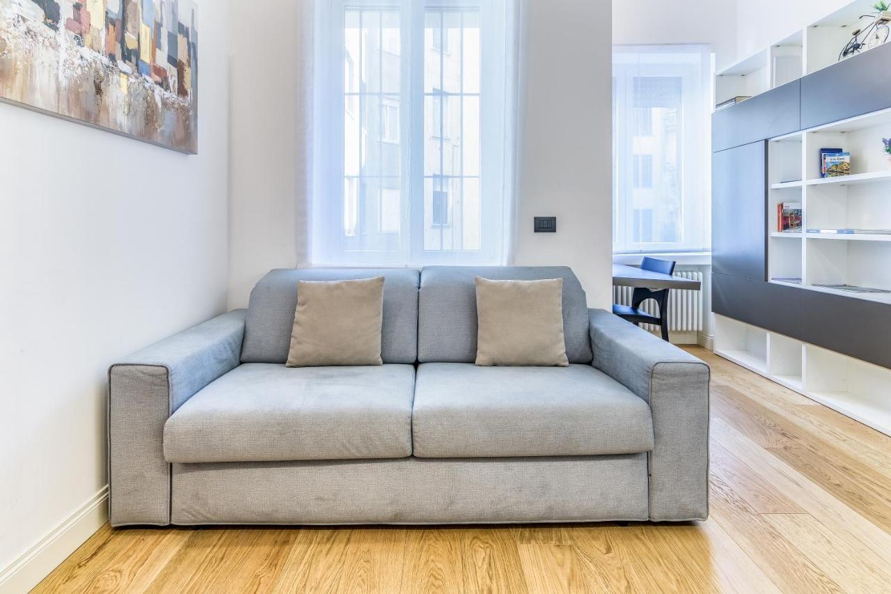 Apartment Beplace In San Babila