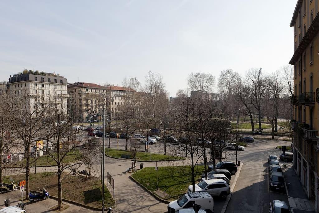 Lovely Flat With Park View Appartamento Milano
