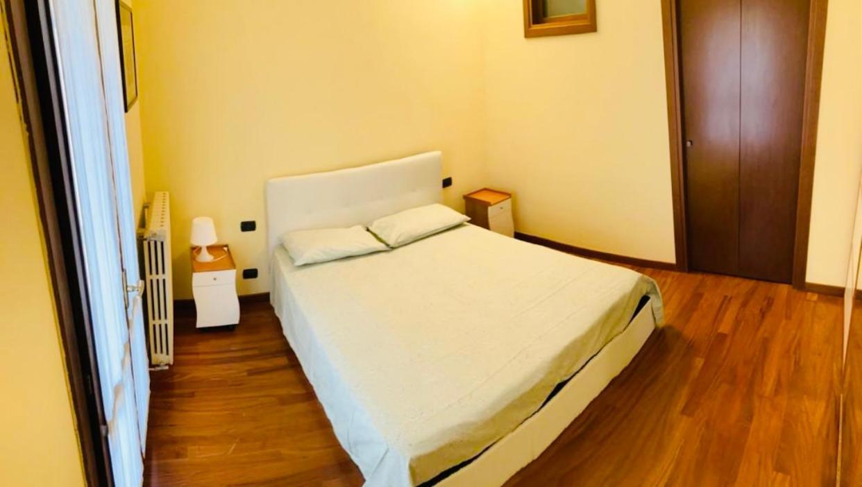 Bilocale Zona Centro Lejlighed Milano