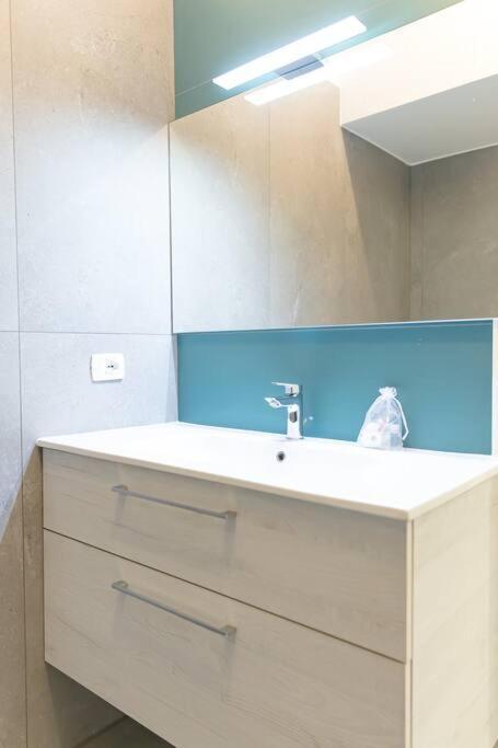 Exclusive Modern *