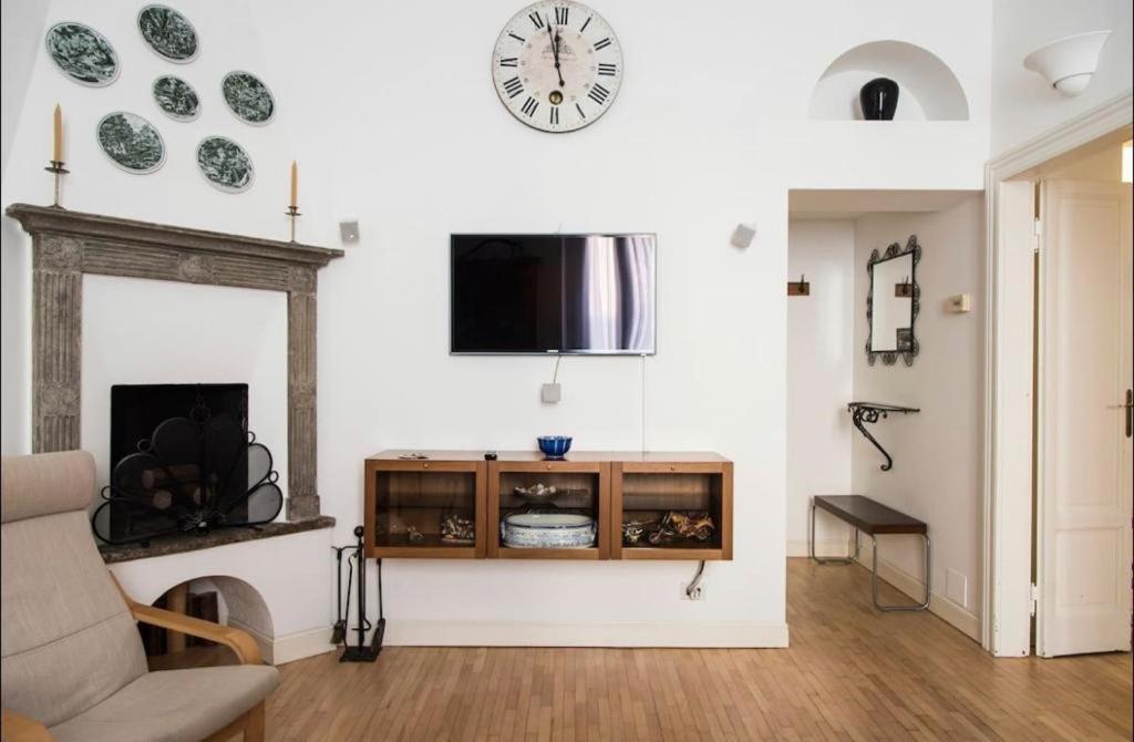 Appartement Joivy Classic Flat Near Basilica Di Sant'ambrogio