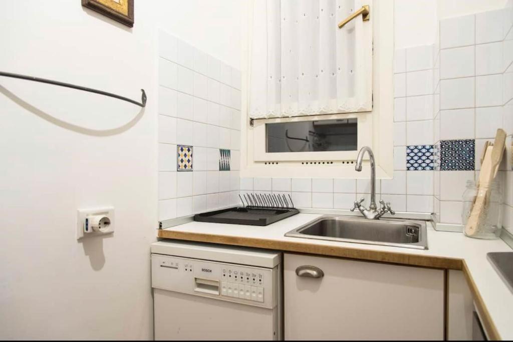 Joivy Classic Flat Near Basilica Di Sant'ambrogio Appartement