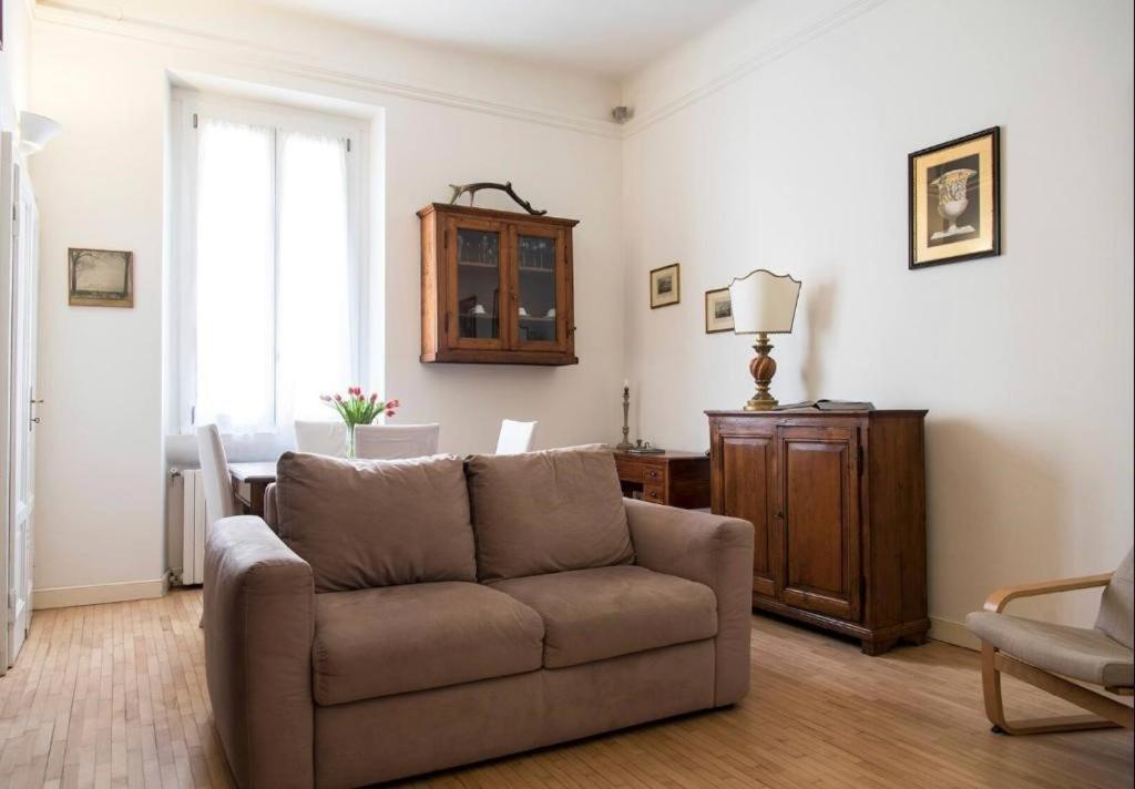 Appartement Joivy Classic Flat Near Basilica Di Sant'ambrogio Milaan