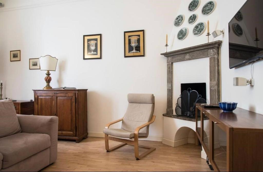 Joivy Classic Flat Near Basilica Di Sant'ambrogio * Milaan
