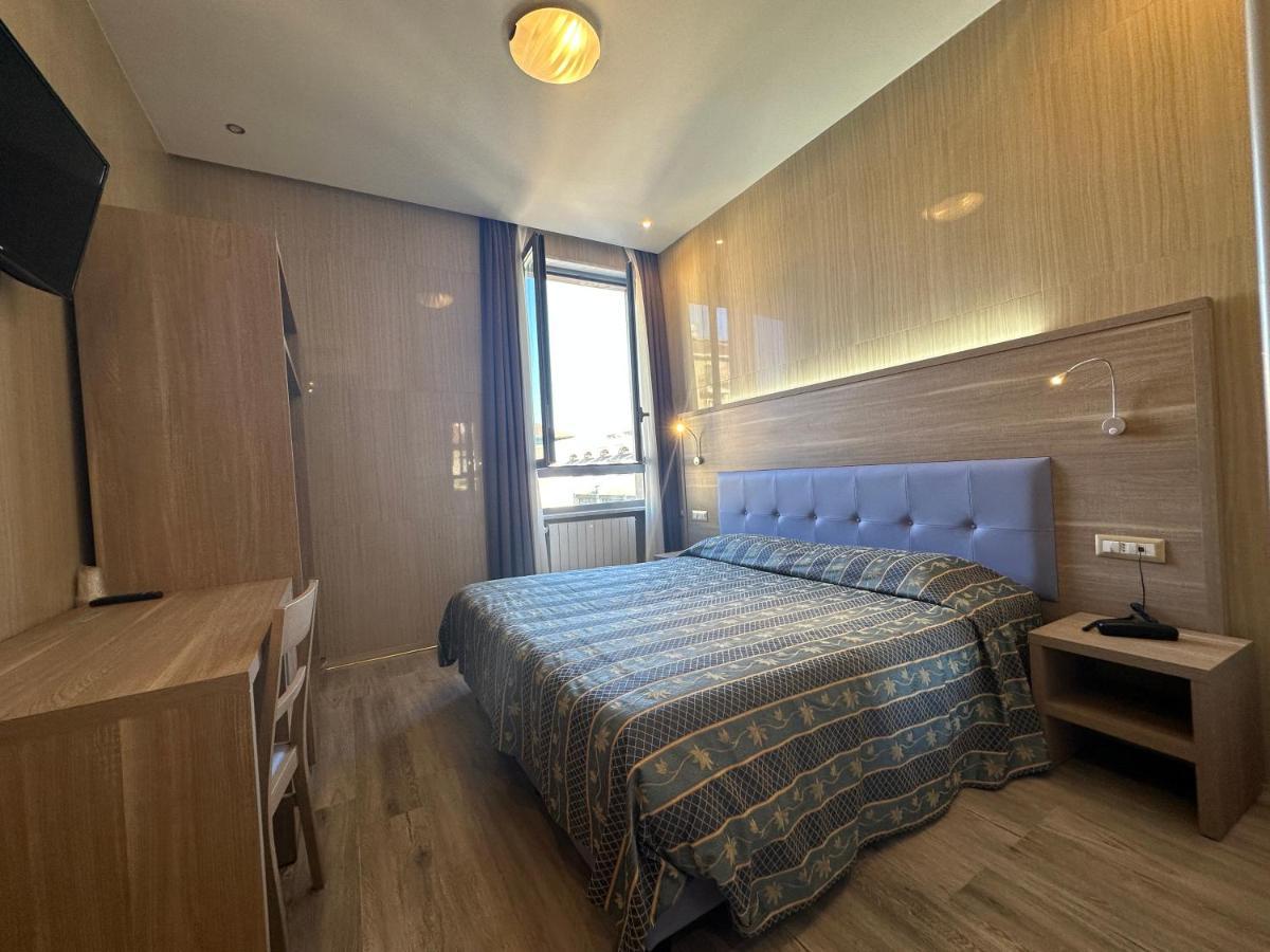 Midway 3* Milano