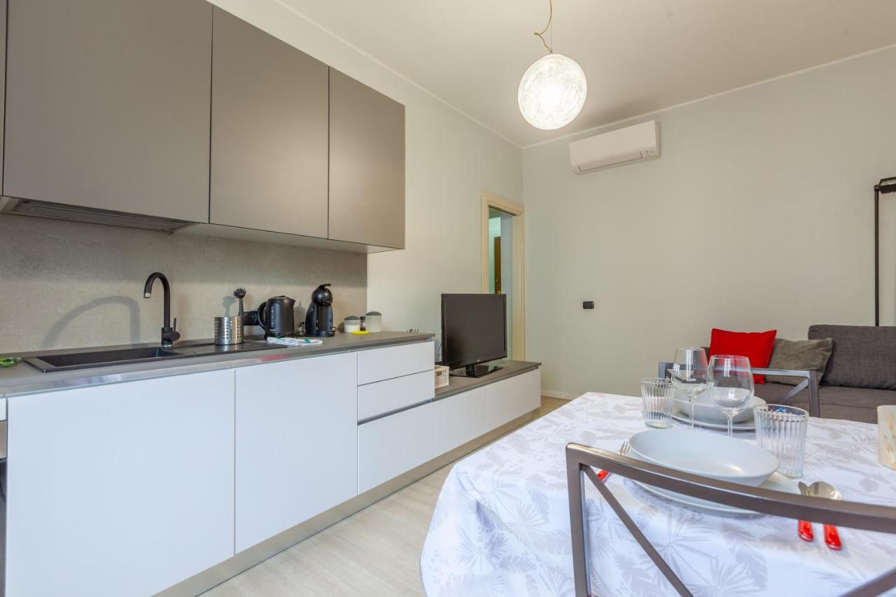 Darsena Navigli Apt - 800 M Far From P.ta Genova M2 Mailand
