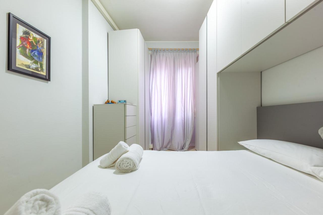 Darsena Navigli Apt - 800 M Far From P.ta Genova M2 Mailand