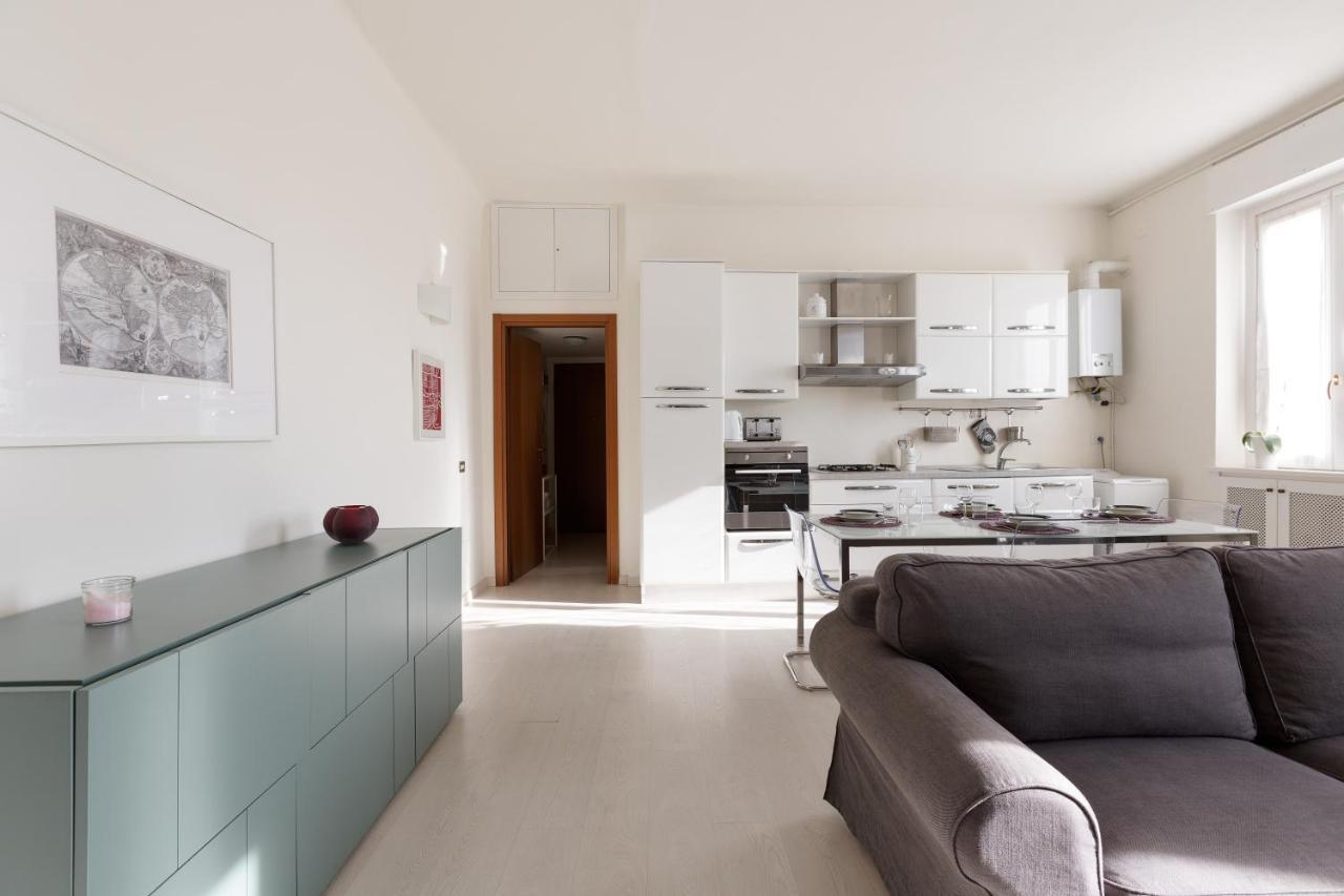 Arch Of Peace Lovely Flat Apartment