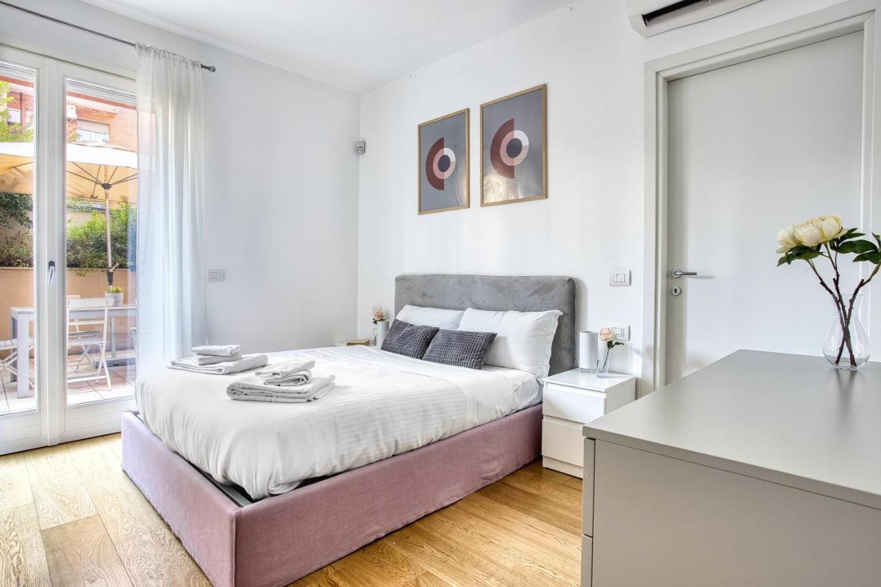 Apartment Island Near The Purple Line Milan
