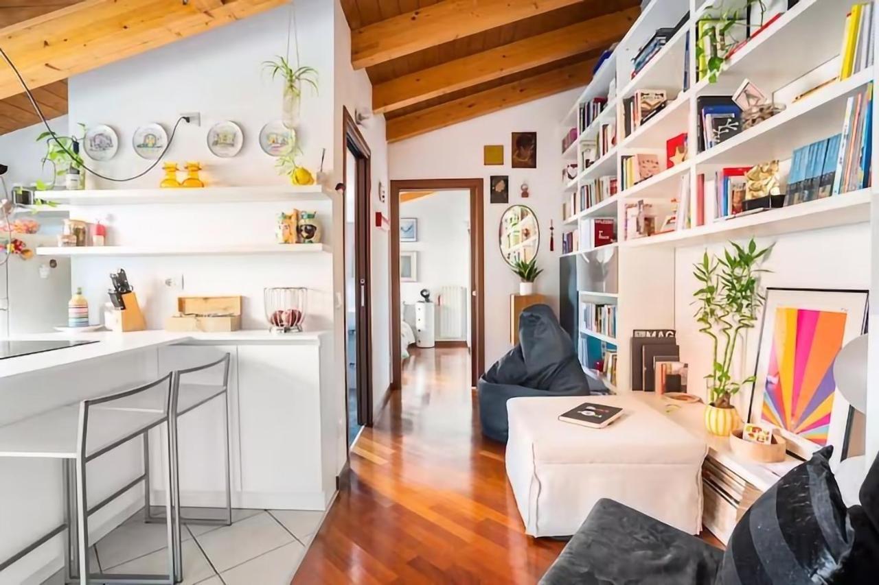 Apartment Le Domus Milano_attic With Terrace Milan