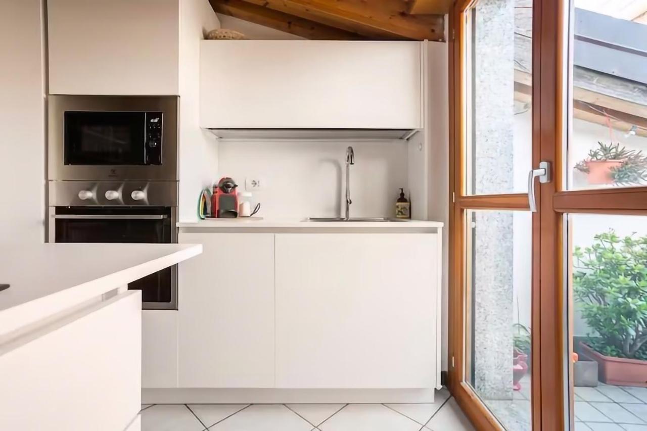 Apartment Le Domus Milano_attic With Terrace Milan