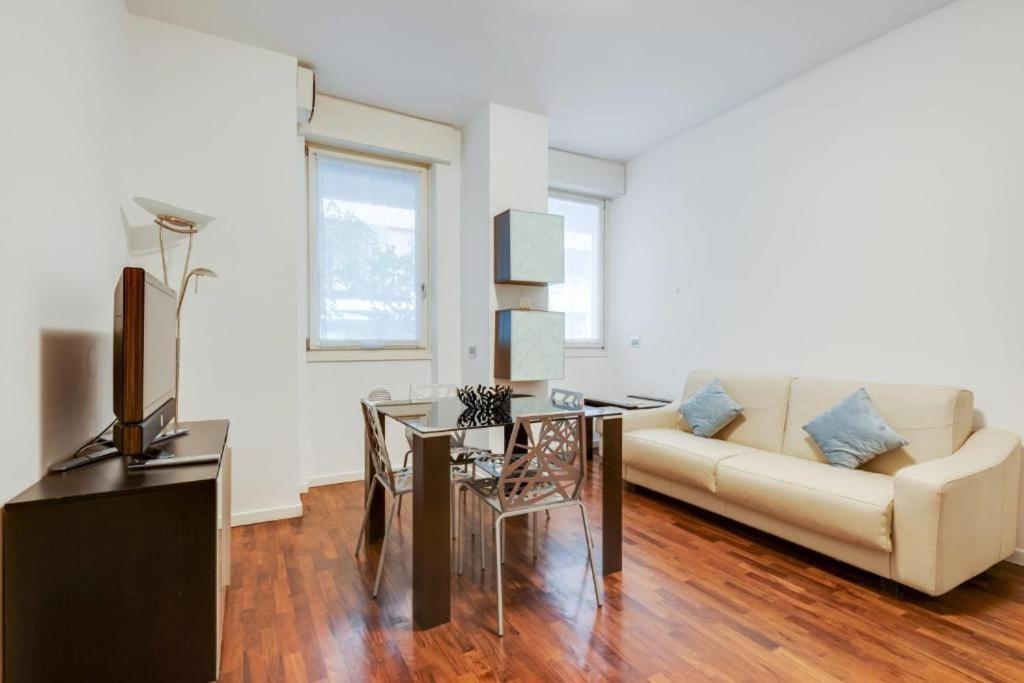 Appartamento Amazing In The Heart Of Pta Venezia Milano