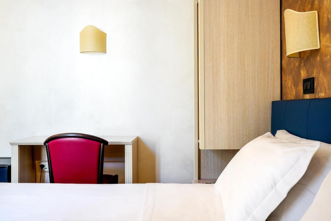 Panizza Hotel