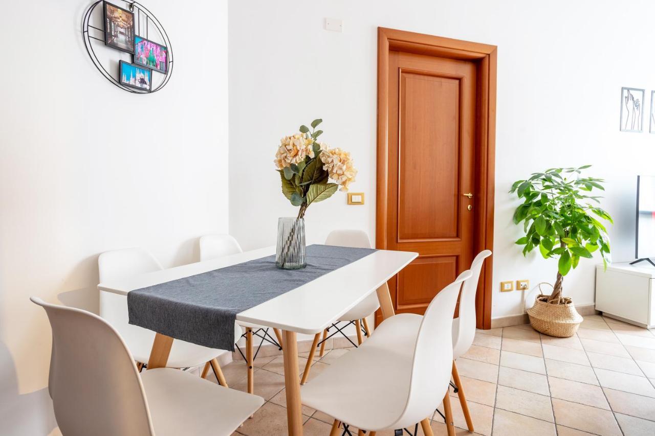 A 10 Min Dal Duomo - Trilocale Moderno Con 3 Letti E 2 Bagni In Citta Studi Apartment