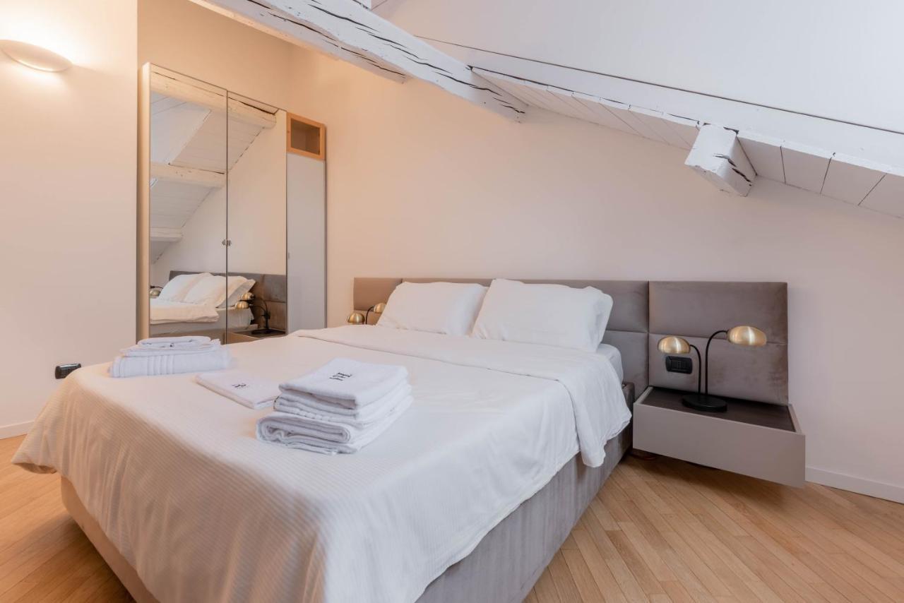 Brera Flat Near Duomo *