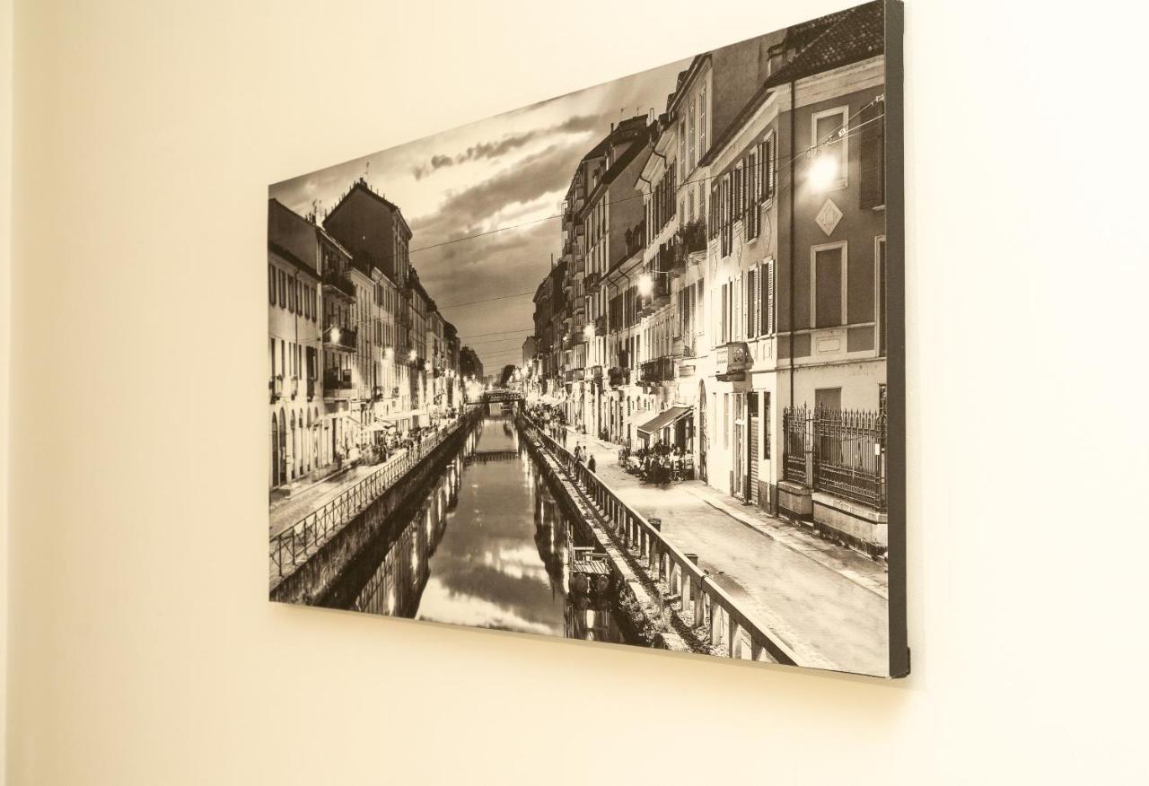 Luxury Front Navigli Apartment Milan