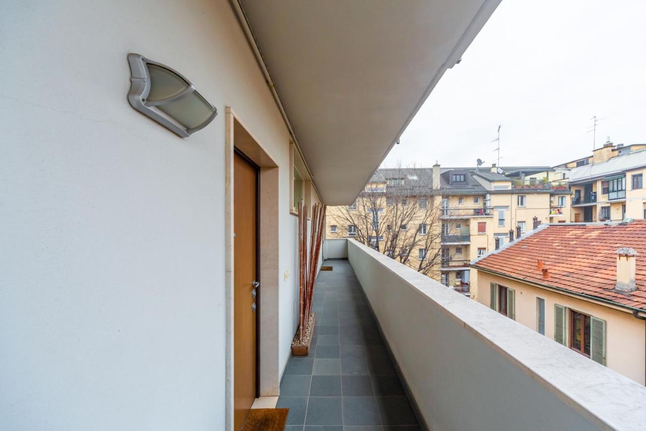 Apartment Cozy Apt - Corso Vercelli & Conciliazione M1