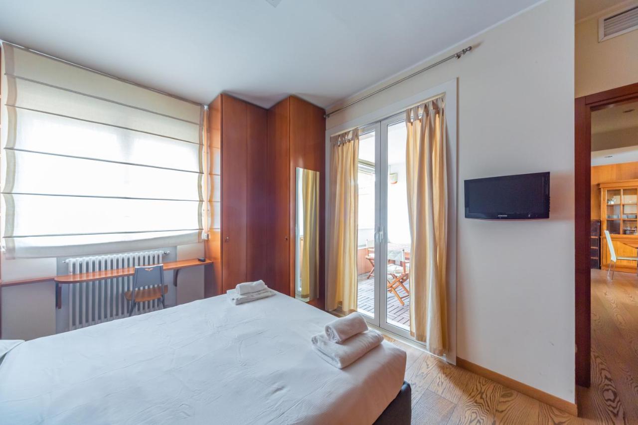 Apartment Cozy Apt - Corso Vercelli & Conciliazione M1 Milan