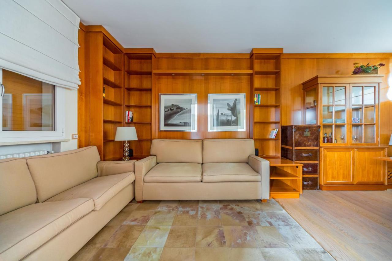 Apartment Cozy Apt - Corso Vercelli & Conciliazione M1