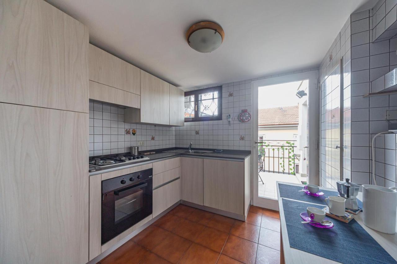 Cozy Apt With Terrace - 500 M Far From Zara M5 Leilighet *