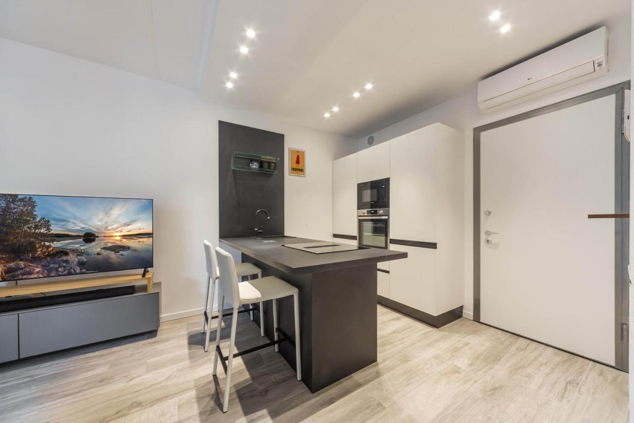 Appartamento Comfy With Private Parking & Balcony
