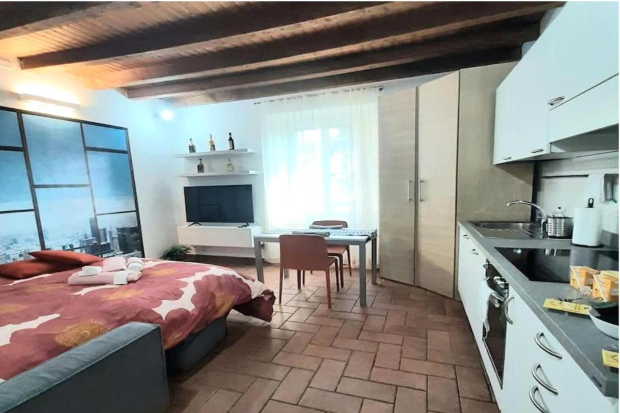 Lejlighed Il Rifugio Sui Navigli Con Garage Privato Gratuito Aria Condizionata & Wi-fi